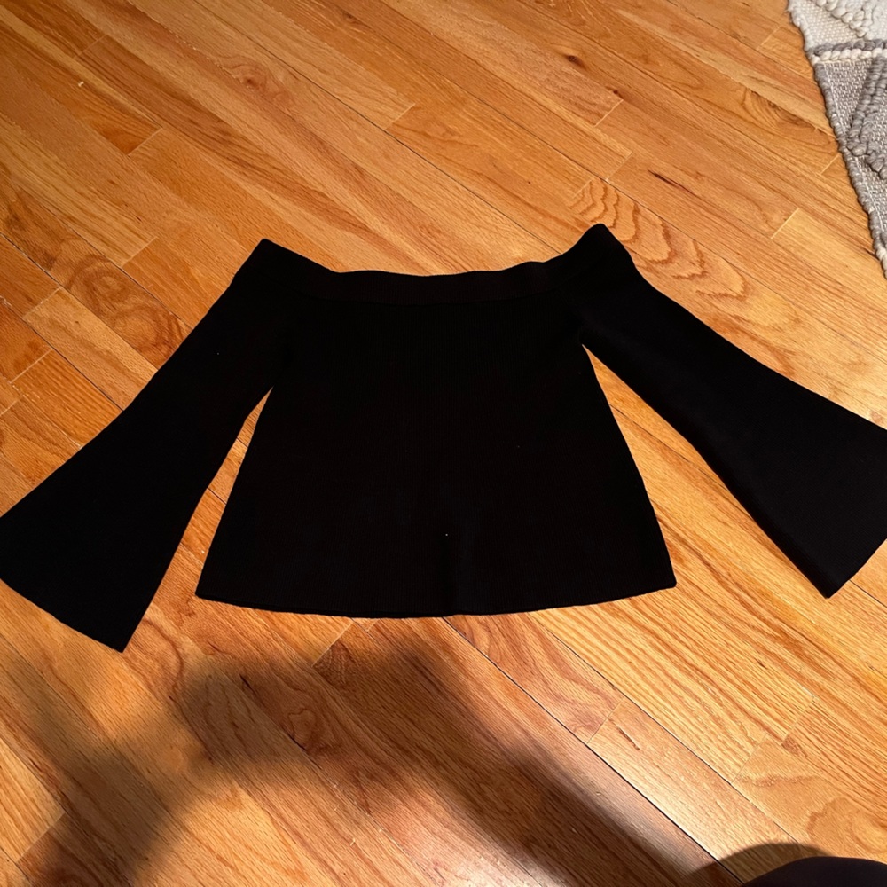 Wilfred off the shoulder sweater